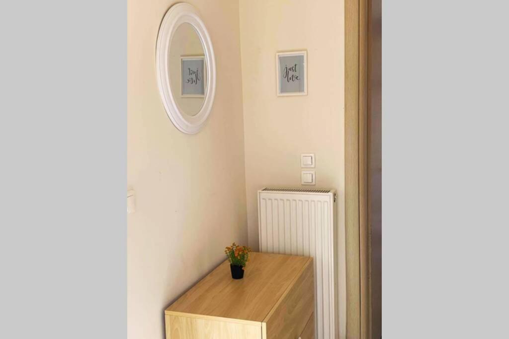 Port View House-Comfy Family Apartment-Panoramic View เนอาเปรามอส ภายนอก รูปภาพ